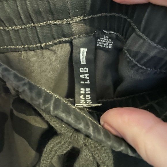 Design Lab Camouflage High-Rise Cotton Jogger Pants Size Small EUC - Picture 7 of 10